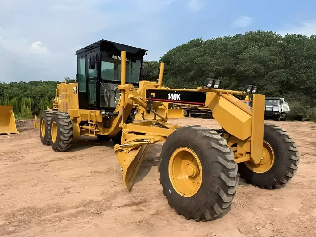 motoniveladora caterpillar